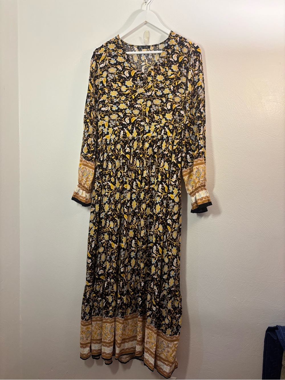 Pretty Garden Bohemian Floral Long Sleeve Maxi Dress in Black & Yellow Size Larg